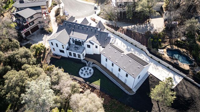 13628 Finch Ct, Auburn, CA 95603