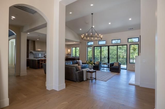 13628 Finch Ct, Auburn, CA 95603