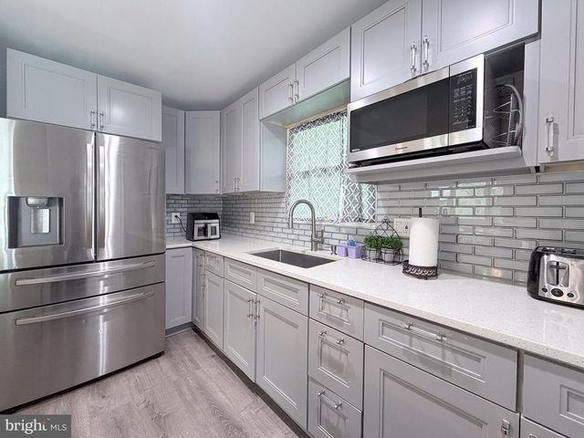 4902 91ST PL, Lanham, MD 20706
