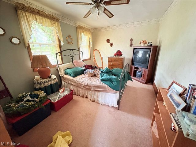 465 Saint Leger Avenue, Akron, OH 44305