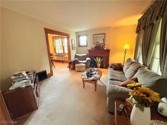 465 Saint Leger Avenue, Akron, OH 44305