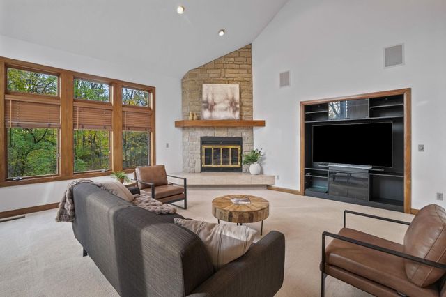 3055 Carriage Lane, Columbus, OH 43221