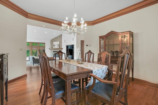 3055 Carriage Lane, Columbus, OH 43221