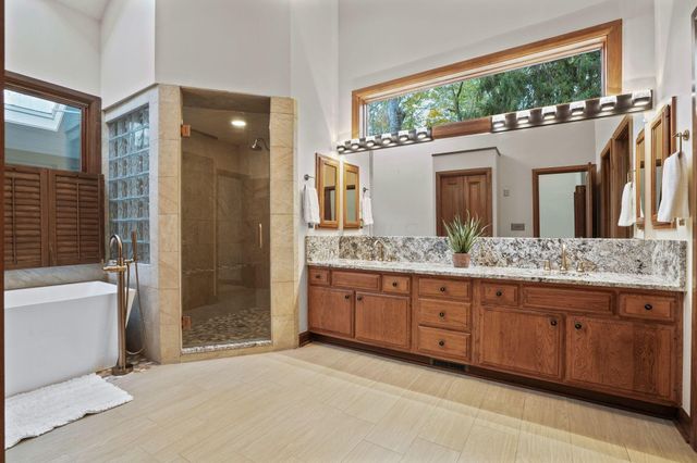 3055 Carriage Lane, Columbus, OH 43221