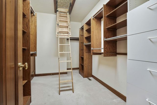 3055 Carriage Lane, Columbus, OH 43221