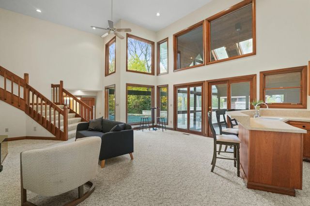 3055 Carriage Lane, Columbus, OH 43221