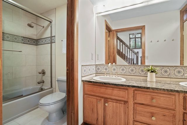 3055 Carriage Lane, Columbus, OH 43221