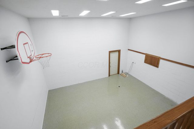 3055 Carriage Lane, Columbus, OH 43221