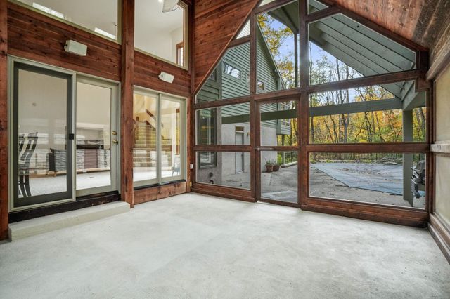 3055 Carriage Lane, Columbus, OH 43221