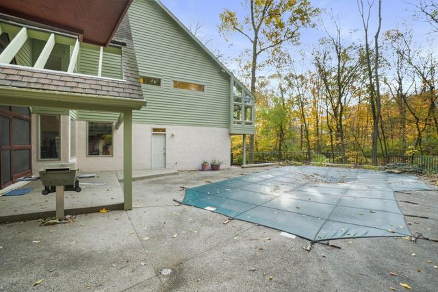 3055 Carriage Lane, Columbus, OH 43221