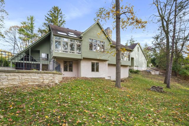 3055 Carriage Lane, Columbus, OH 43221