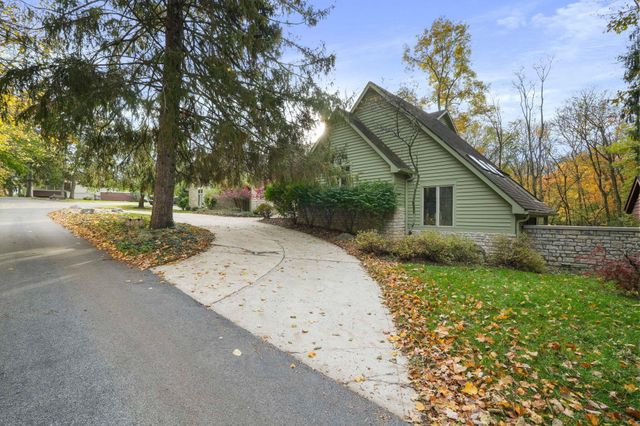 3055 Carriage Lane, Columbus, OH 43221