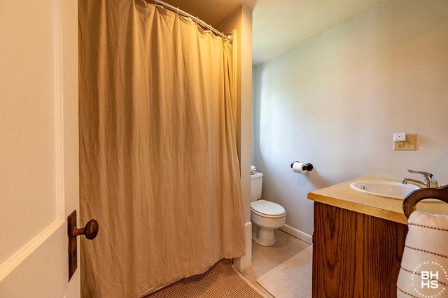 22 Dewey Avenue, Piercefield, NY 12973