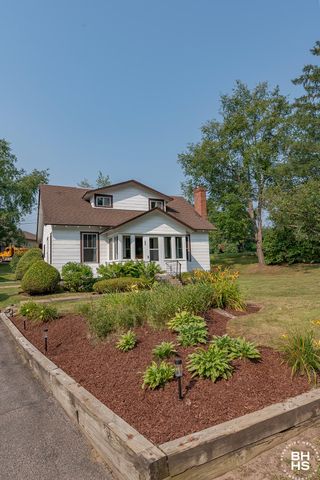 22 Dewey Avenue, Piercefield, NY 12973