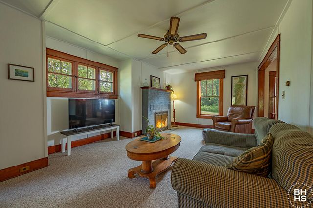 22 Dewey Avenue, Piercefield, NY 12973