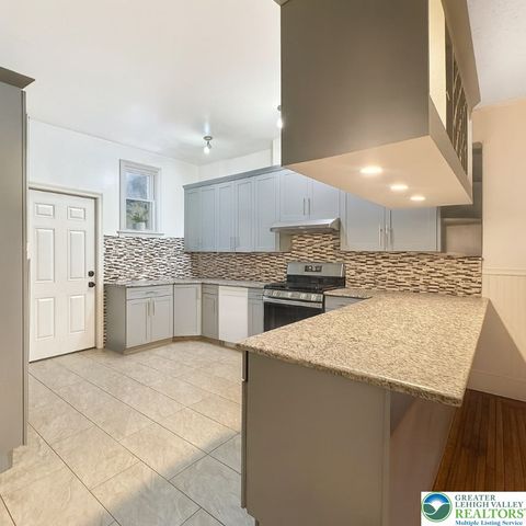 40 Delaware Drive, Easton, PA 18042