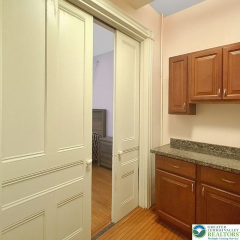 40 Delaware Drive, Easton, PA 18042