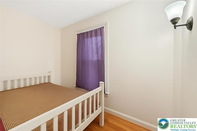 40 Delaware Drive, Easton, PA 18042