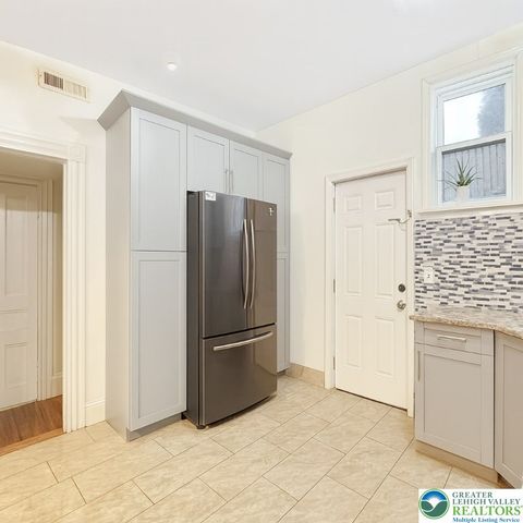 40 Delaware Drive, Easton, PA 18042