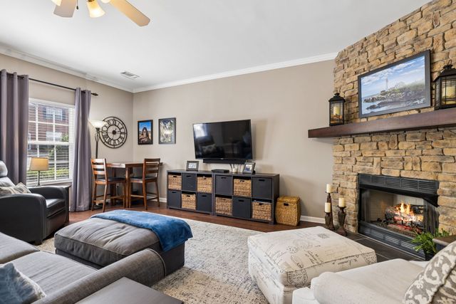 1101 Downs Blvd Apt 233, Franklin, TN 37064