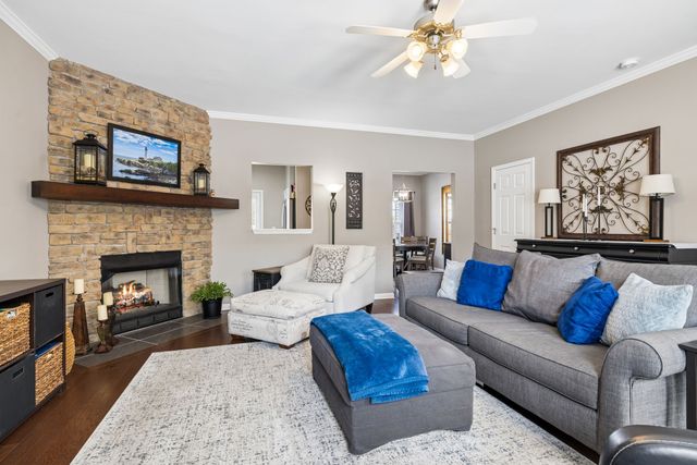 1101 Downs Blvd Apt 233, Franklin, TN 37064