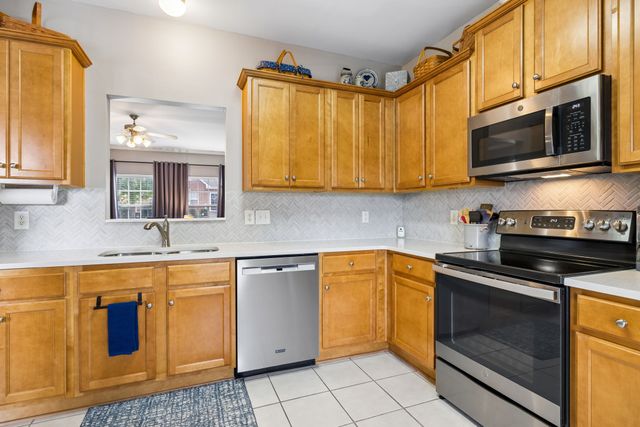 1101 Downs Blvd Apt 233, Franklin, TN 37064
