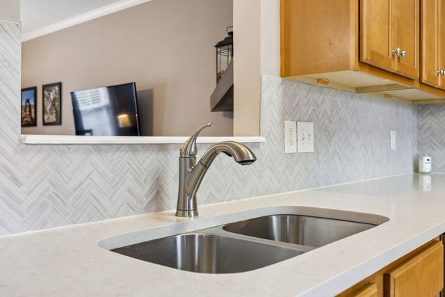 1101 Downs Blvd Apt 233, Franklin, TN 37064