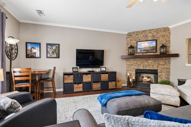1101 Downs Blvd Apt 233, Franklin, TN 37064
