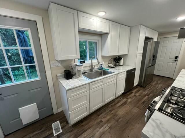 7181 E Beach Drive, Casco Twp, MI 49090