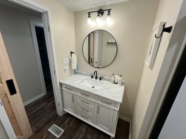 7181 E Beach Drive, Casco Twp, MI 49090
