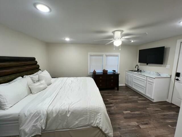 7181 E Beach Drive, Casco Twp, MI 49090