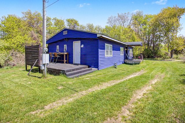 7181 E Beach Drive, Casco Twp, MI 49090