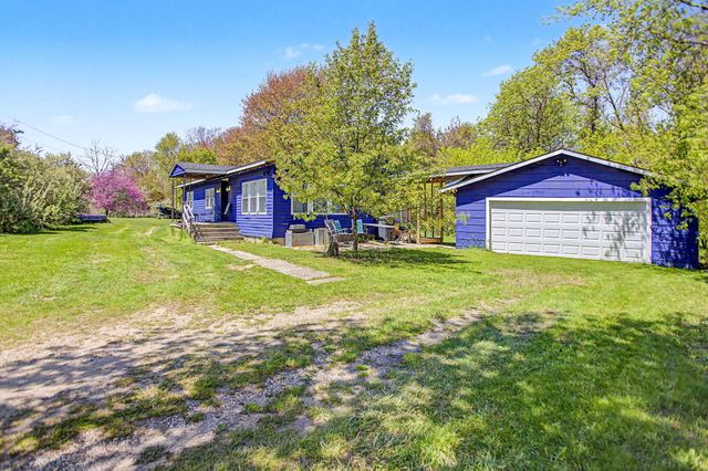 7181 E Beach Drive, Casco Twp, MI 49090