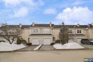 8005 Brittany Drive 8005, Wayne, NJ 07470