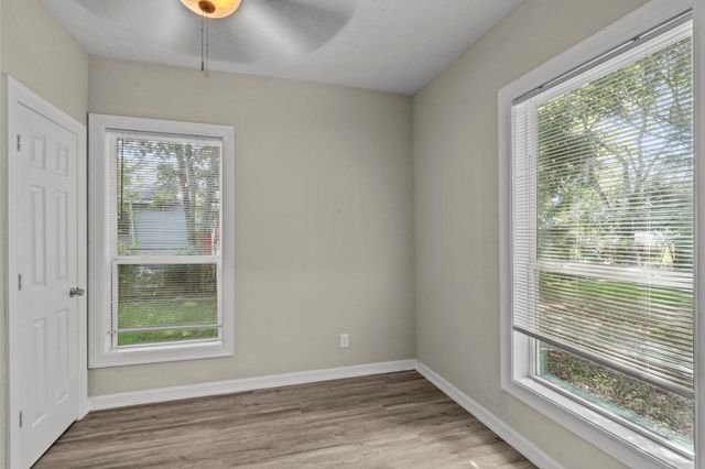 311 7th Avenue N, Texas City, TX 77590