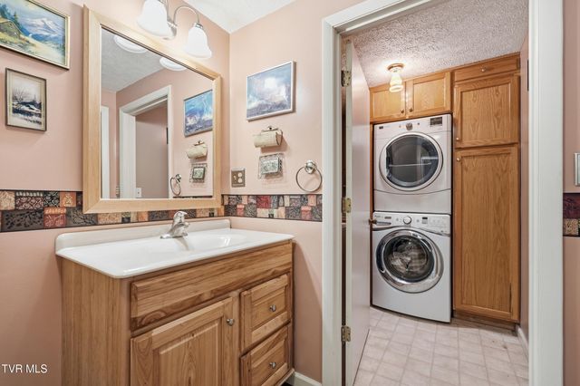 5100 Chandler Road, Big Stone Gap, VA 24219