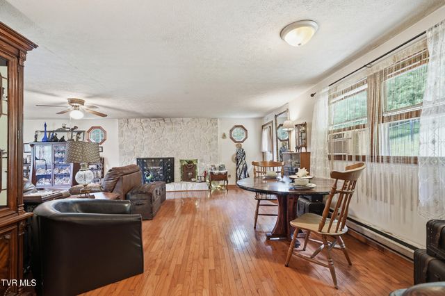 5100 Chandler Road, Big Stone Gap, VA 24219