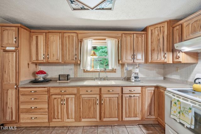 5100 Chandler Road, Big Stone Gap, VA 24219