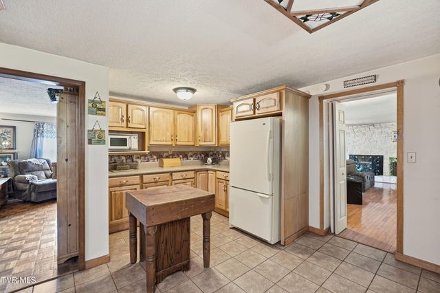 5100 Chandler Road, Big Stone Gap, VA 24219