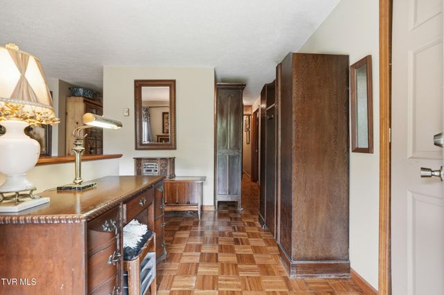 5100 Chandler Road, Big Stone Gap, VA 24219