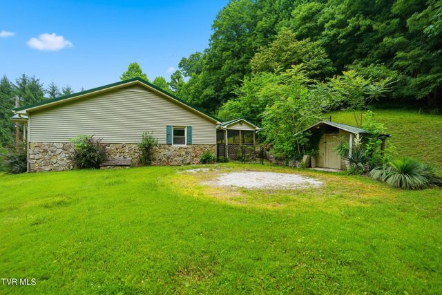 5100 Chandler Road, Big Stone Gap, VA 24219