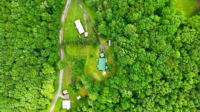 5100 Chandler Road, Big Stone Gap, VA 24219