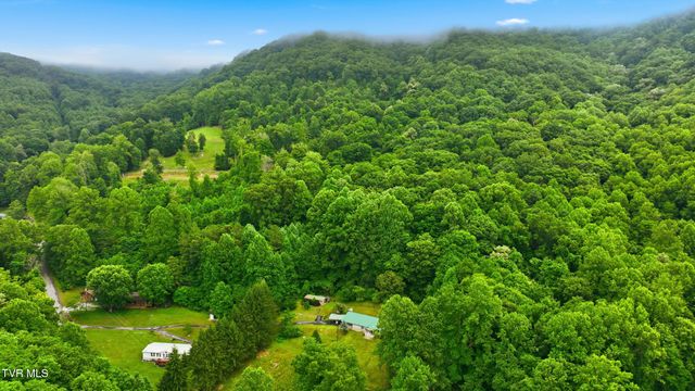 5100 Chandler Road, Big Stone Gap, VA 24219