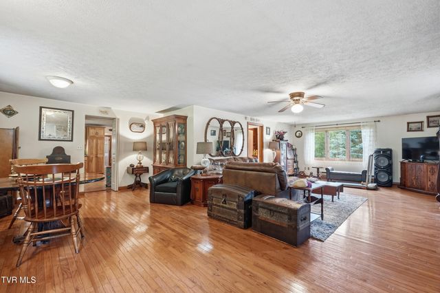 5100 Chandler Road, Big Stone Gap, VA 24219