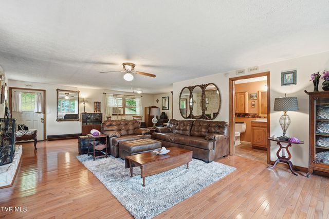 5100 Chandler Road, Big Stone Gap, VA 24219