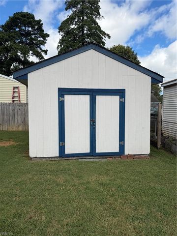 55 Bolling RD, Portsmouth, VA 23701