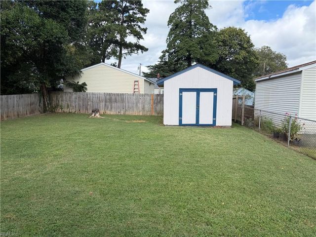 55 Bolling RD, Portsmouth, VA 23701