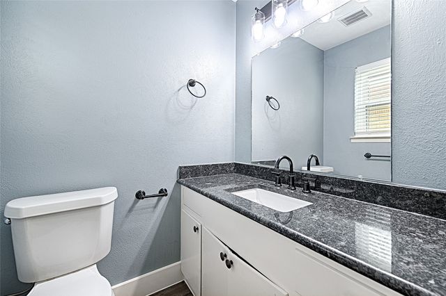 6413 Stonewall Street, Greenville, TX 75402