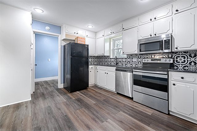 6413 Stonewall Street, Greenville, TX 75402