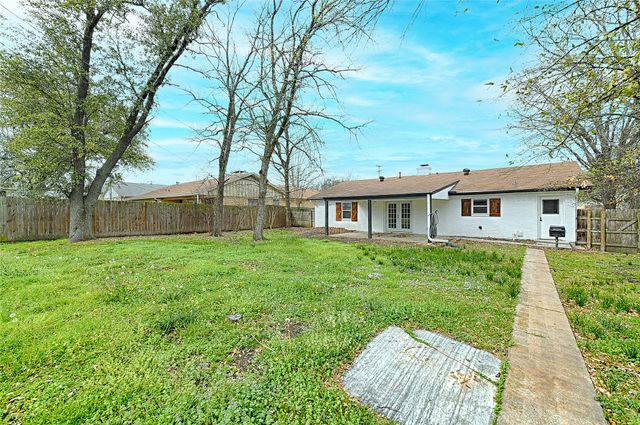 6413 Stonewall Street, Greenville, TX 75402
